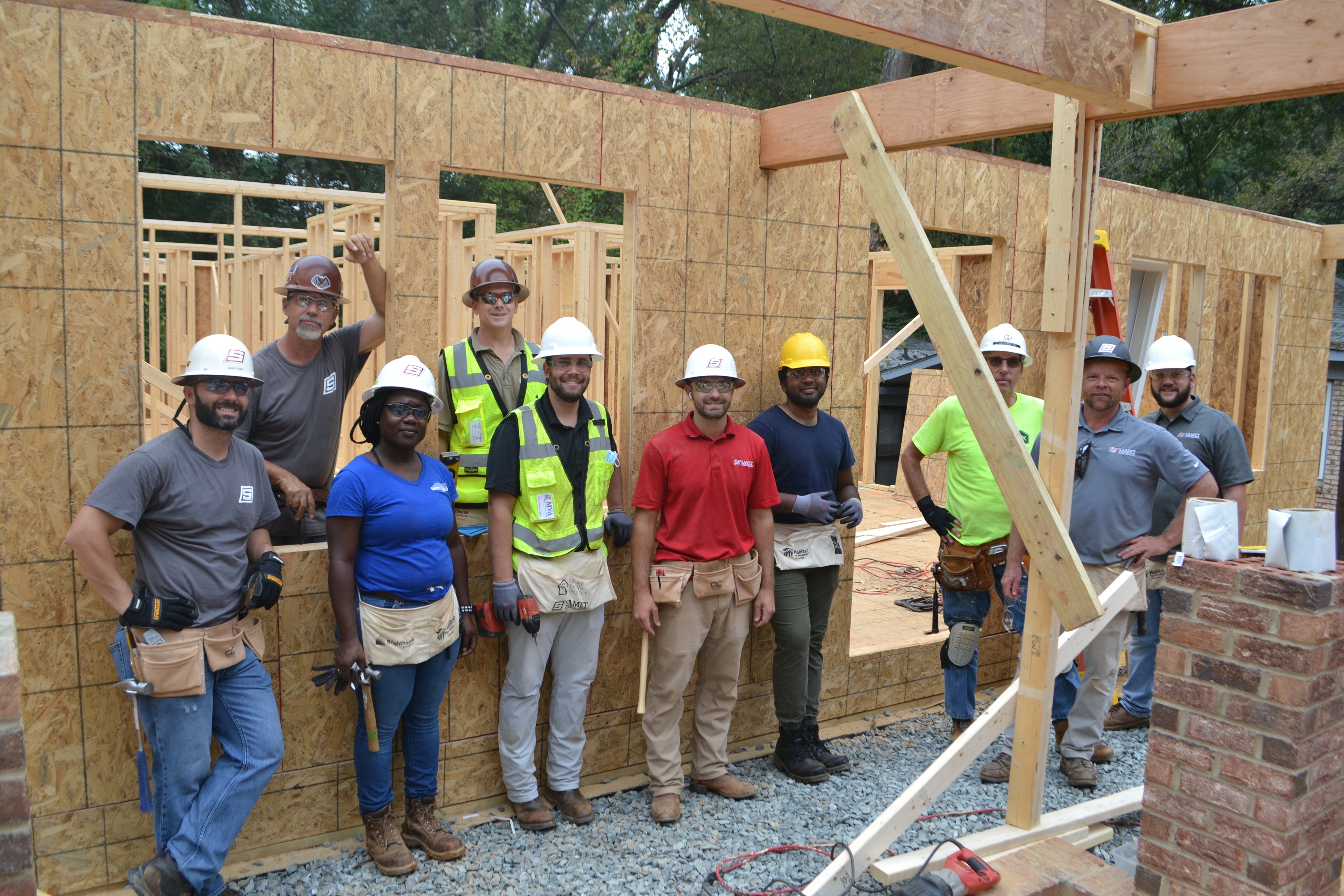 group photo of exterior grubb giving